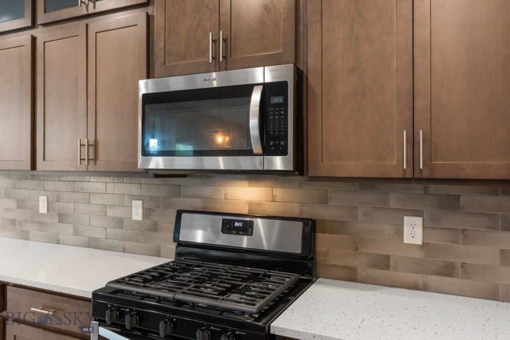 1704 Deadwood Loop, Belgrade MT 59714