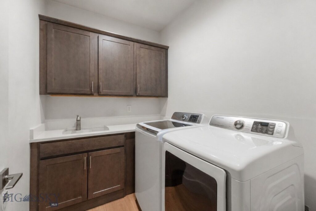 1704 Deadwood Loop, Belgrade MT 59714