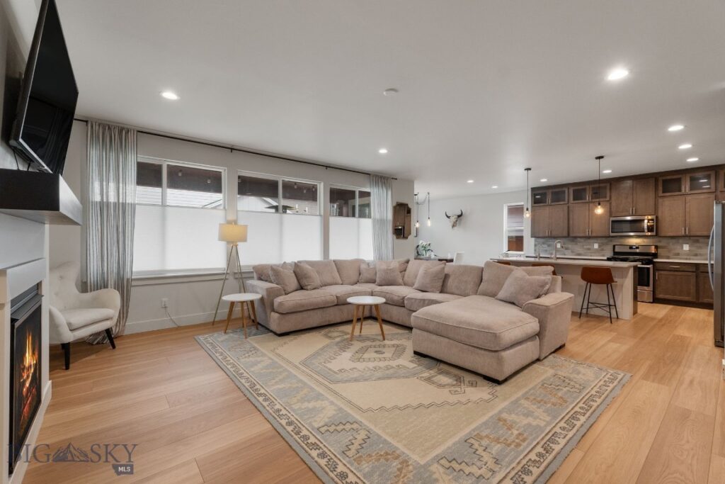 1704 Deadwood Loop, Belgrade MT 59714