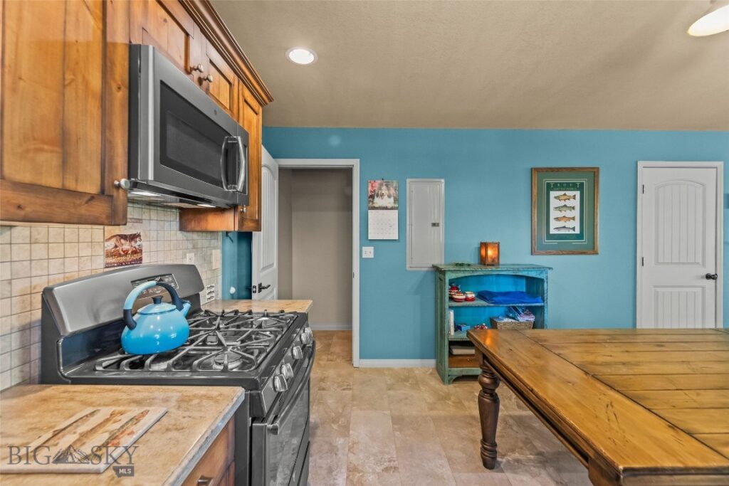 1301 Absaroka Court, Livingston MT 59047