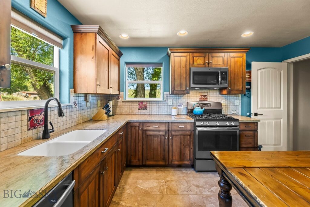 1301 Absaroka Court, Livingston MT 59047