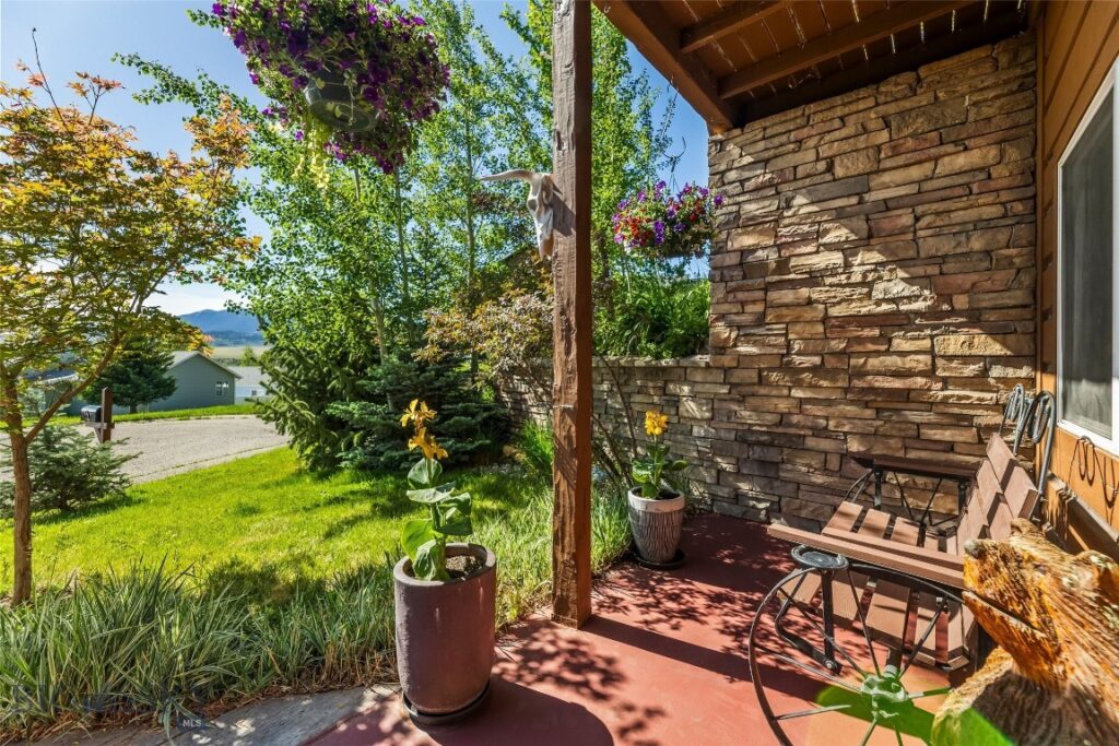 1301 Absaroka Court, Livingston MT 59047