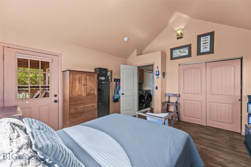 1301 Absaroka Court, Livingston MT 59047
