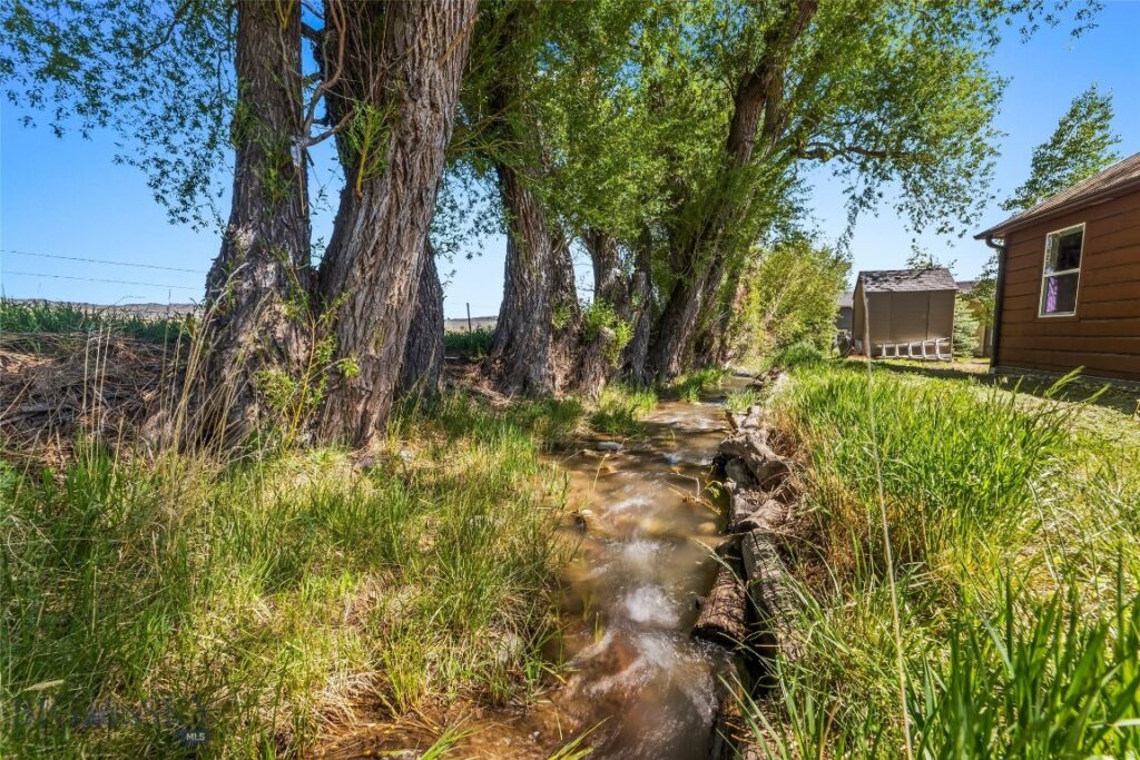 1301 Absaroka Court, Livingston MT 59047