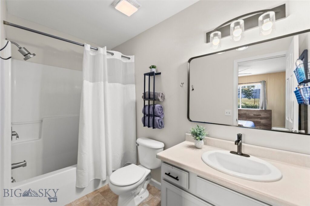 2101 Sun Avenue, Livingston MT 59047