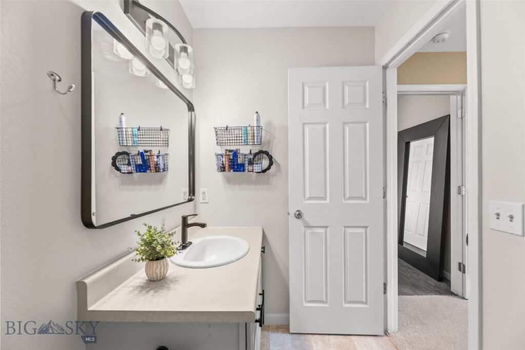 2101 Sun Avenue, Livingston MT 59047