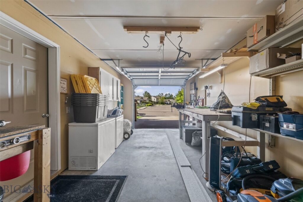 2101 Sun Avenue, Livingston MT 59047