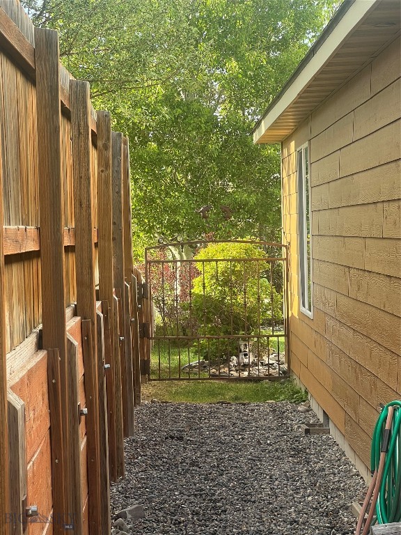 2101 Sun Avenue, Livingston MT 59047