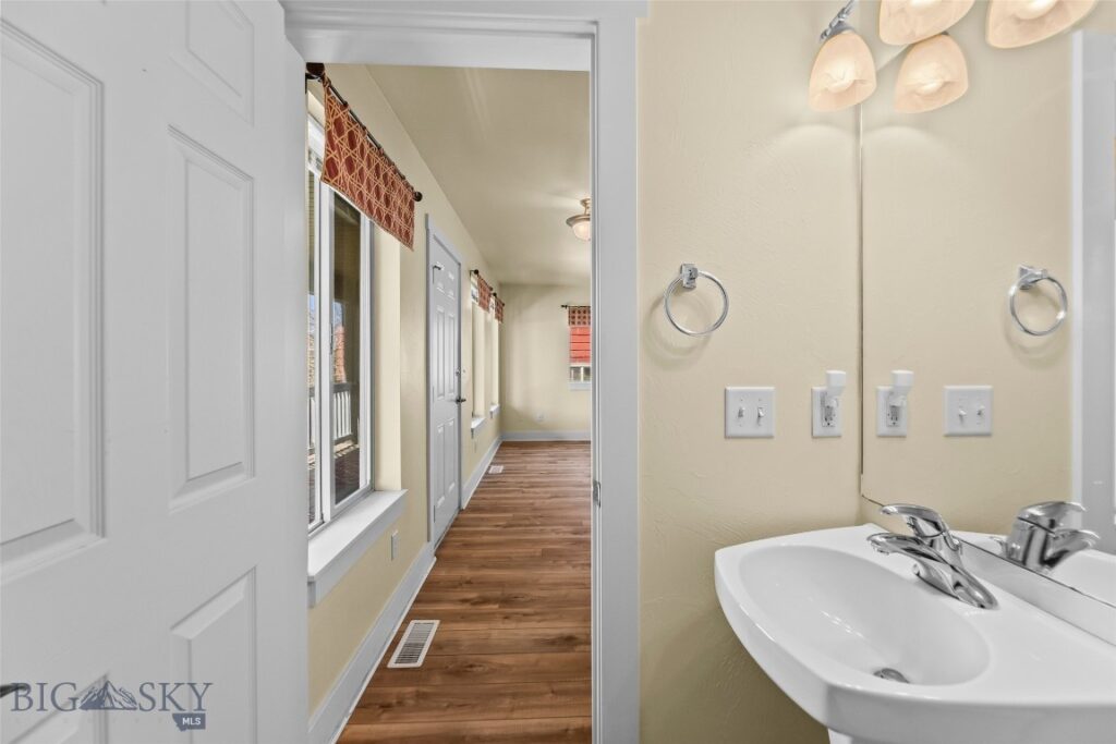 822 N 12th Street, Livingston MT 59047