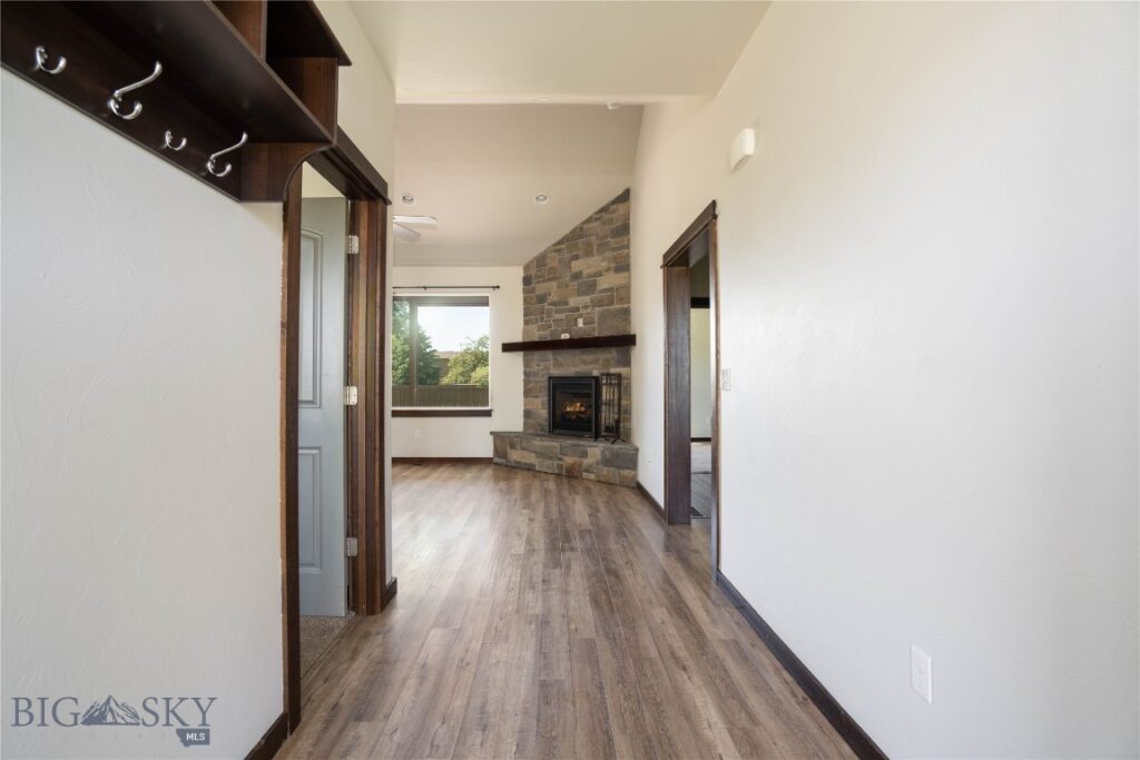 160 Coral Drive, Belgrade MT 59714