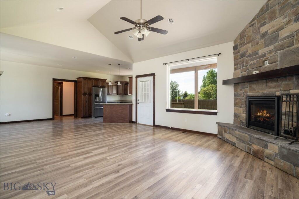 160 Coral Drive, Belgrade MT 59714