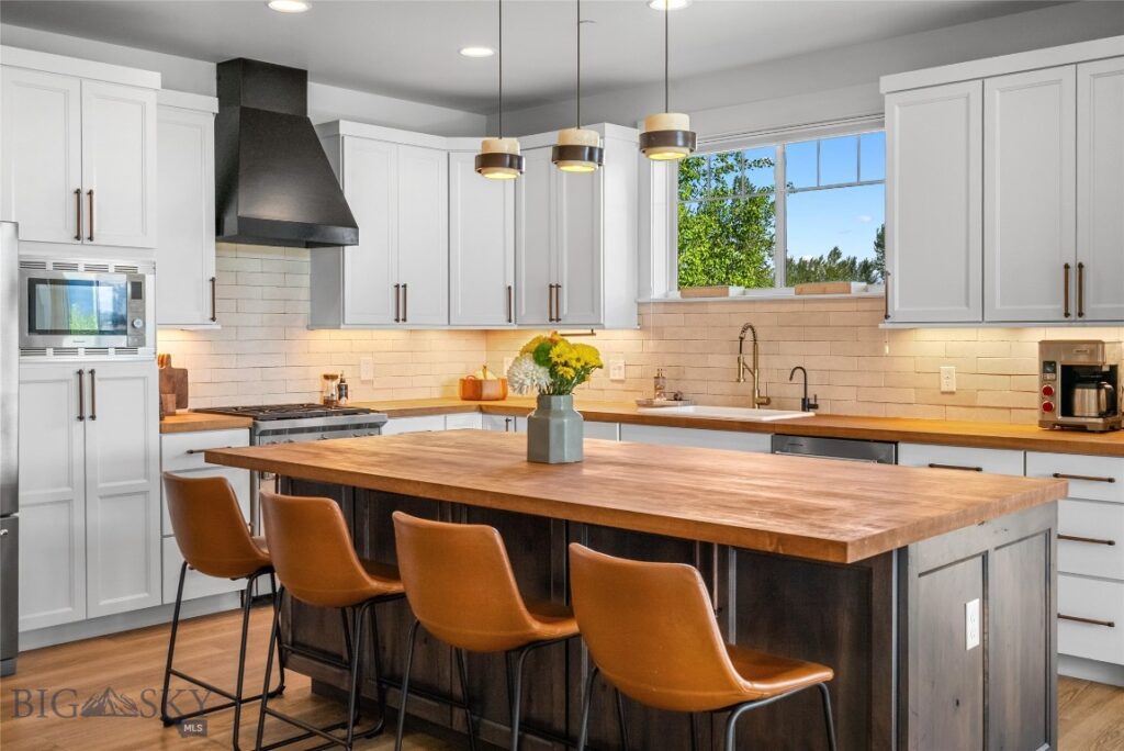 52 Dry Fly Lane, Bozeman MT 59718