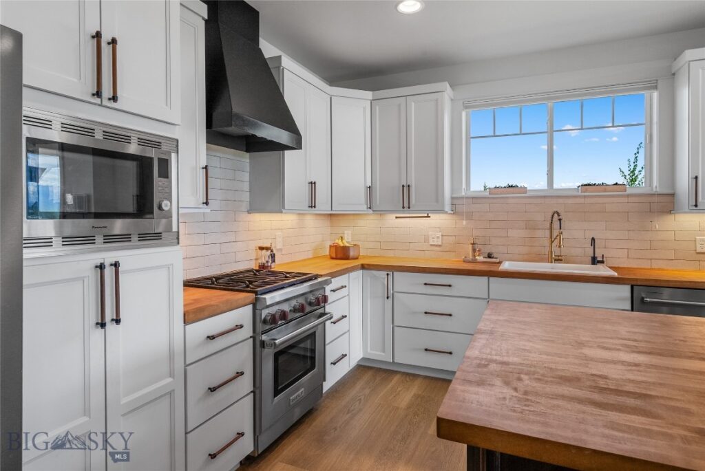 52 Dry Fly Lane, Bozeman MT 59718