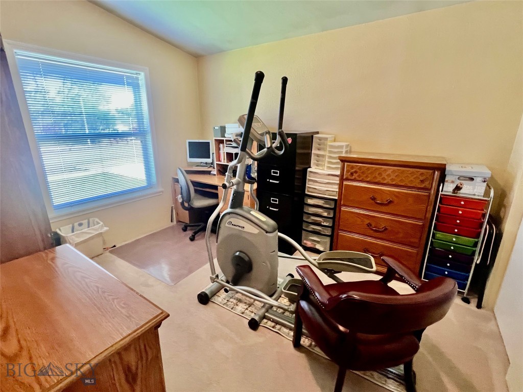 808 Golden West Drive, Belgrade MT 59714
