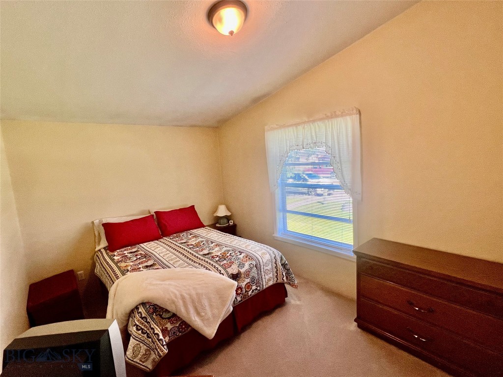 808 Golden West Drive, Belgrade MT 59714