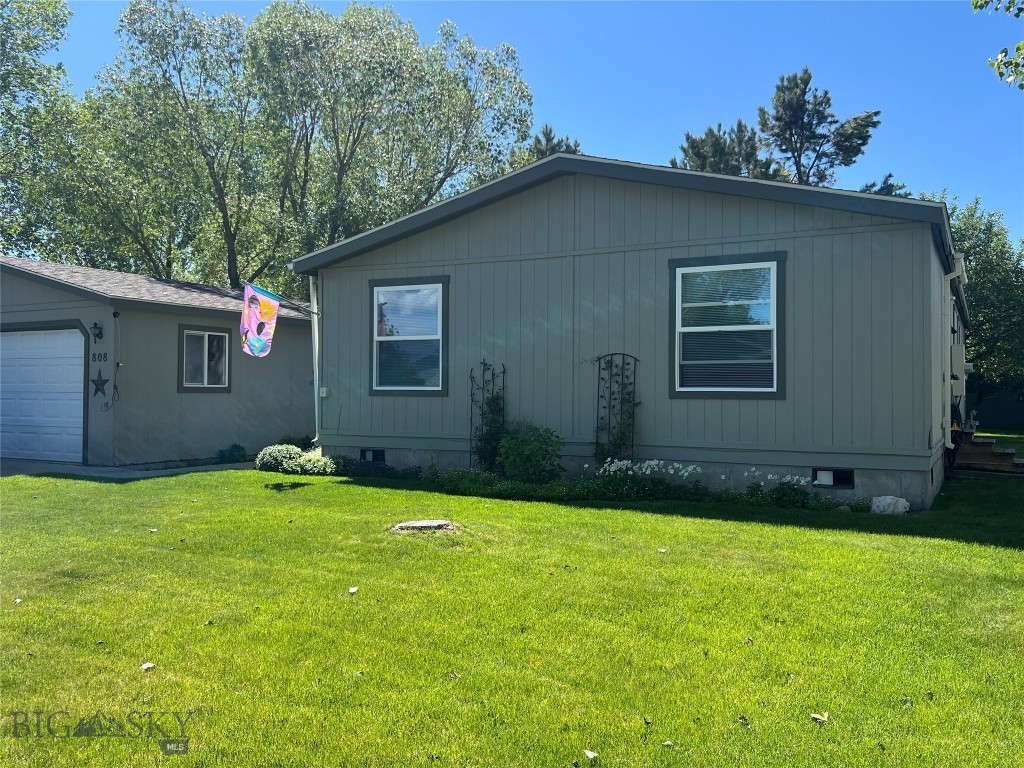 808 Golden West Drive, Belgrade MT 59714