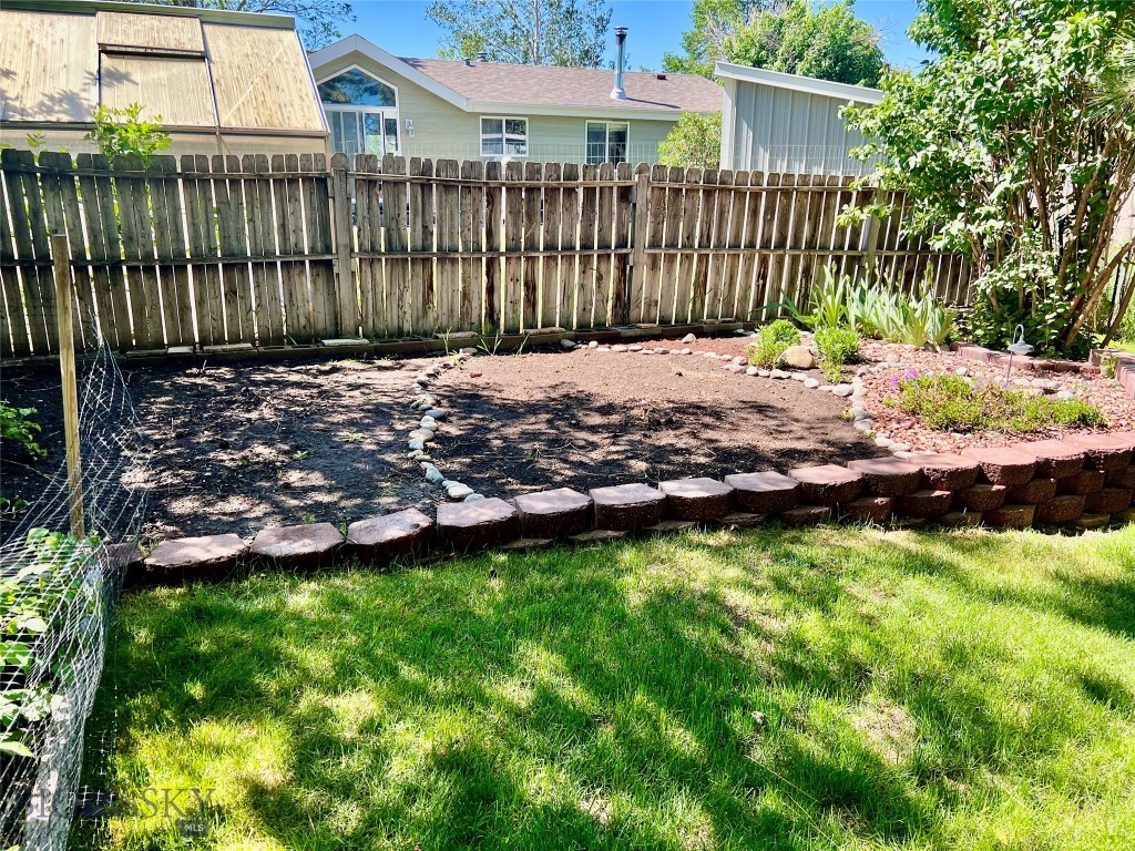 808 Golden West Drive, Belgrade MT 59714