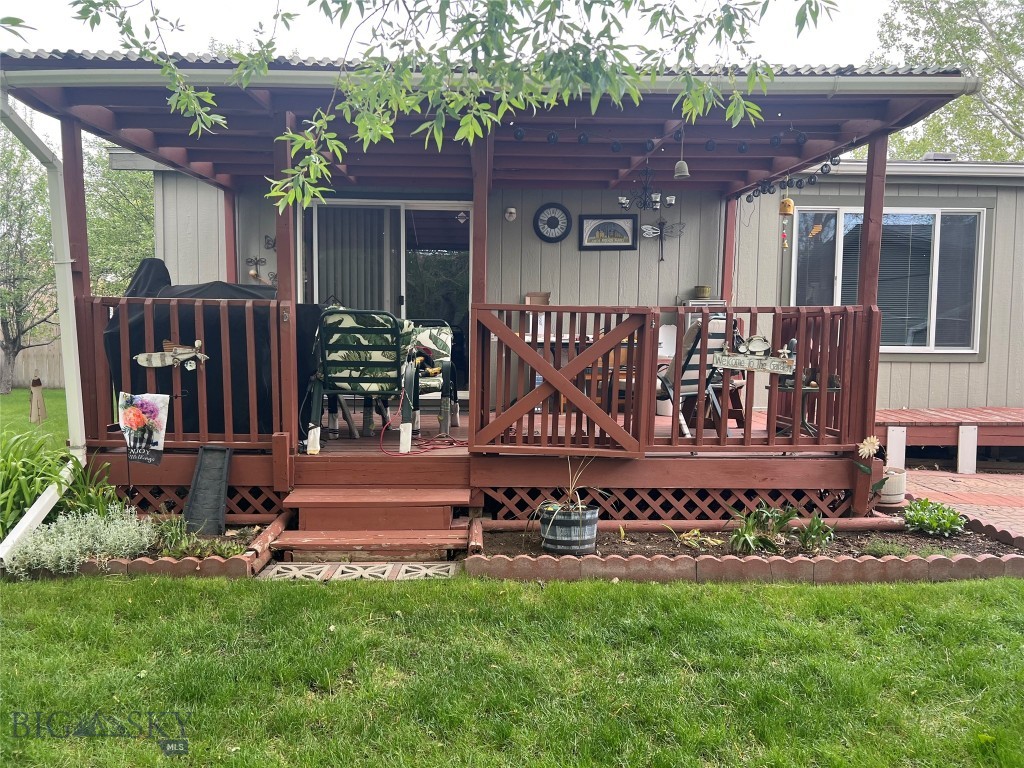 808 Golden West Drive, Belgrade MT 59714