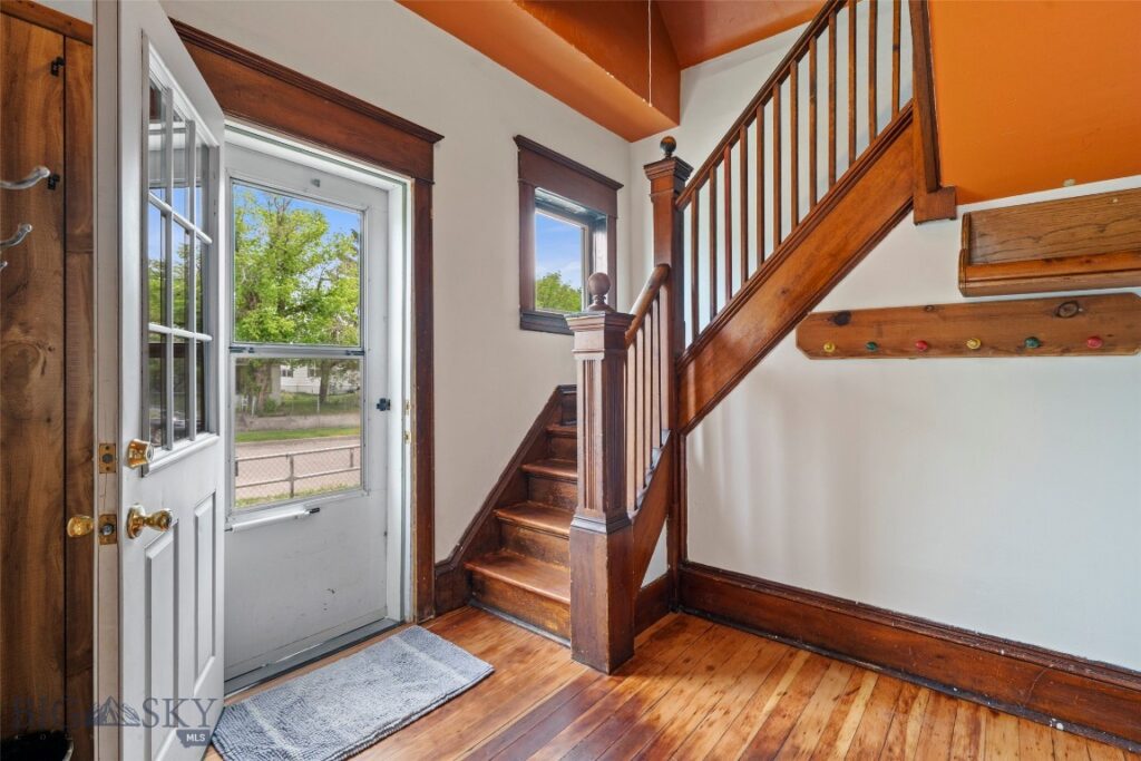 106 S I, Livingston MT 59047