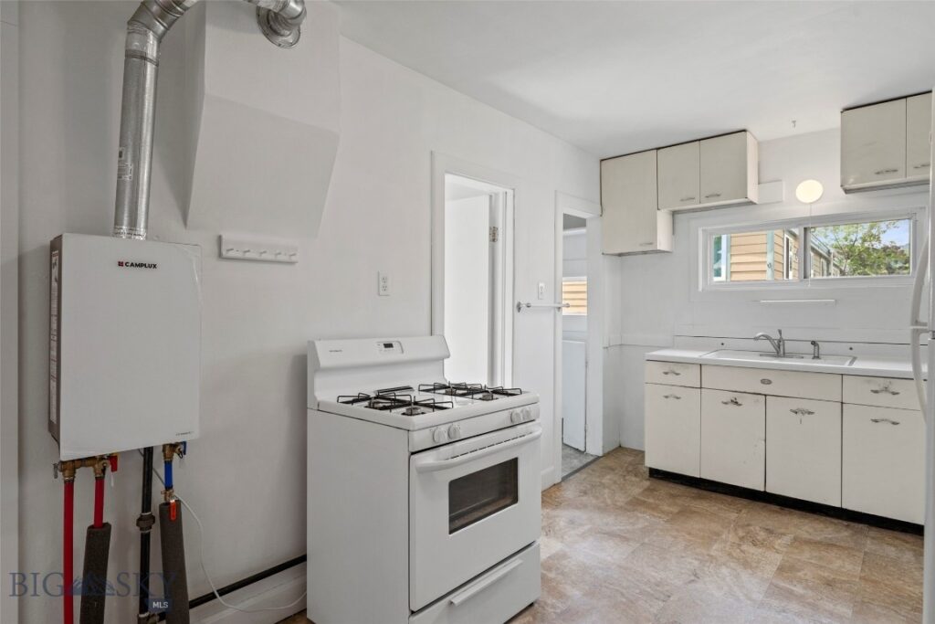 106 S I, Livingston MT 59047