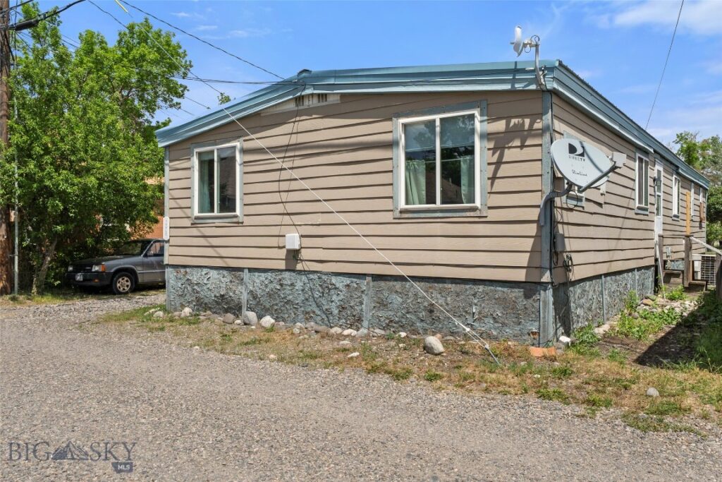 106 S I, Livingston MT 59047