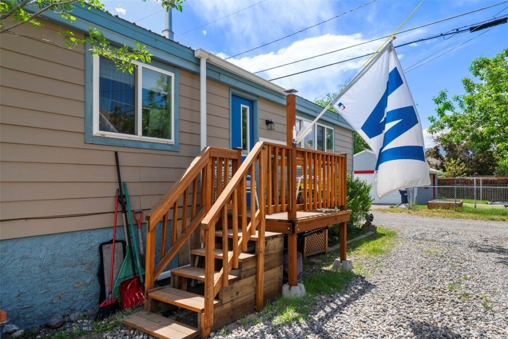 106 S I, Livingston MT 59047