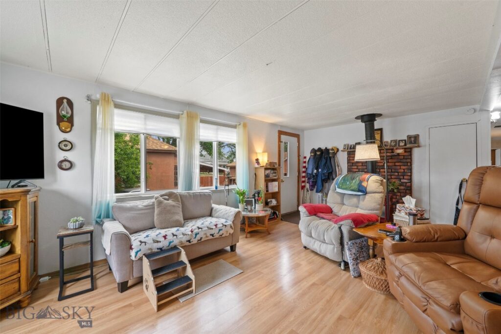106 S I, Livingston MT 59047