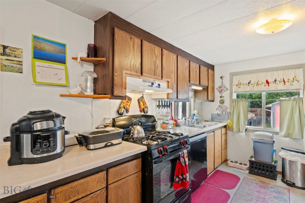 106 S I, Livingston MT 59047