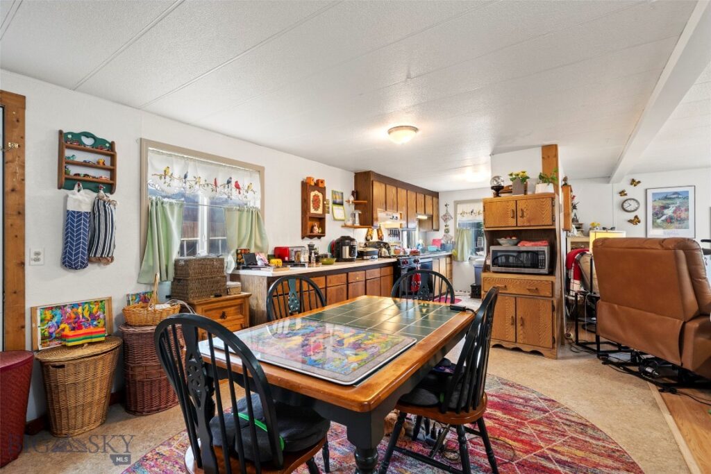 106 S I, Livingston MT 59047