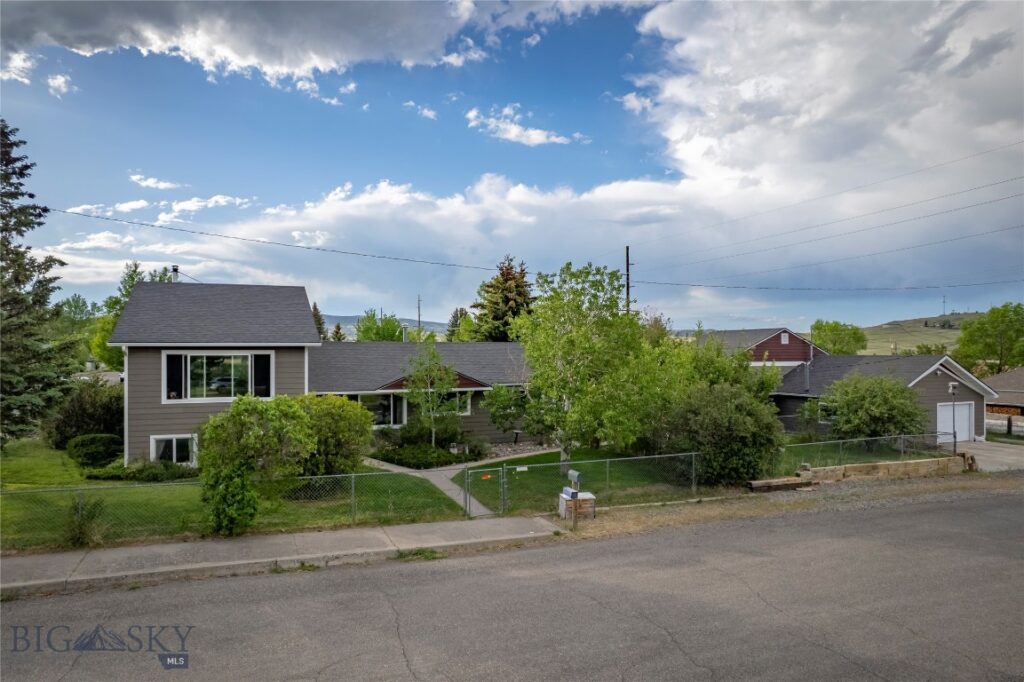 1020 W Gallatin Street, Livingston MT 59047