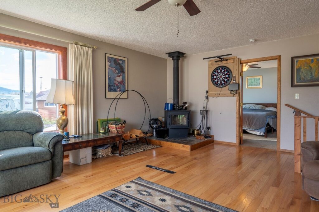 1020 W Gallatin Street, Livingston MT 59047