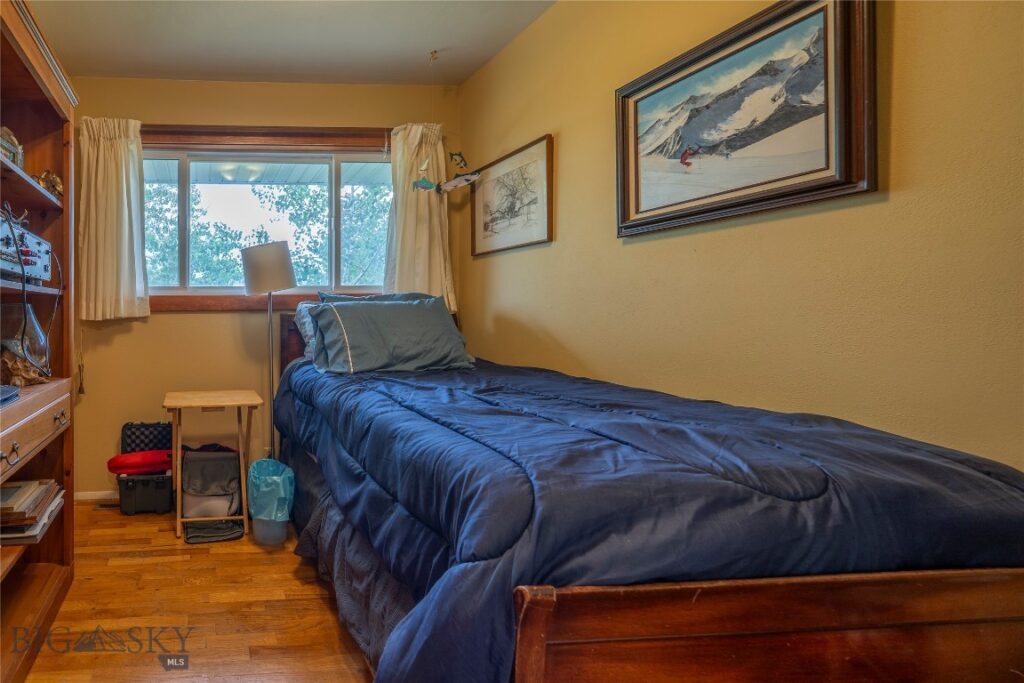 1020 W Gallatin Street, Livingston MT 59047