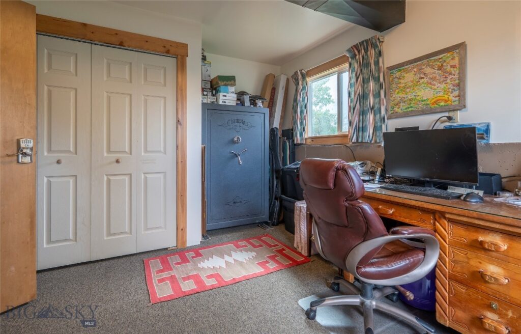 1020 W Gallatin Street, Livingston MT 59047