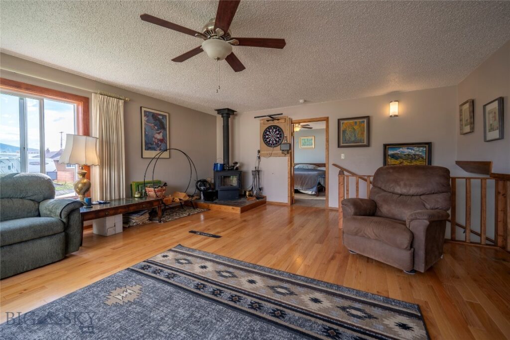 1020 W Gallatin Street, Livingston MT 59047