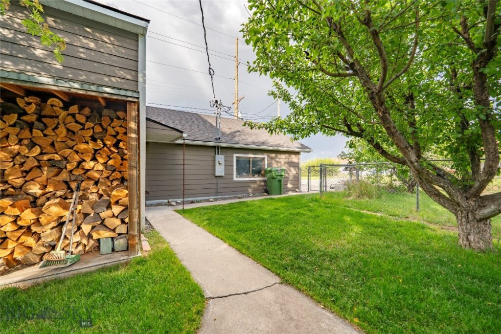 1020 W Gallatin Street, Livingston MT 59047