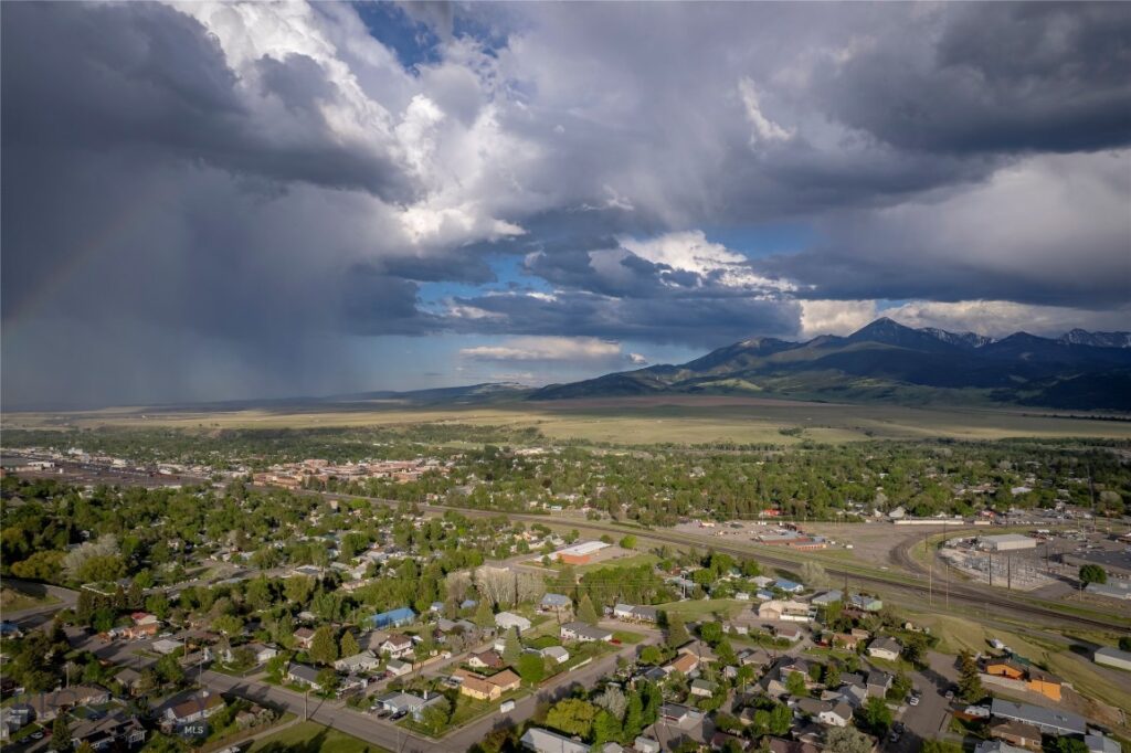 1020 W Gallatin Street, Livingston MT 59047