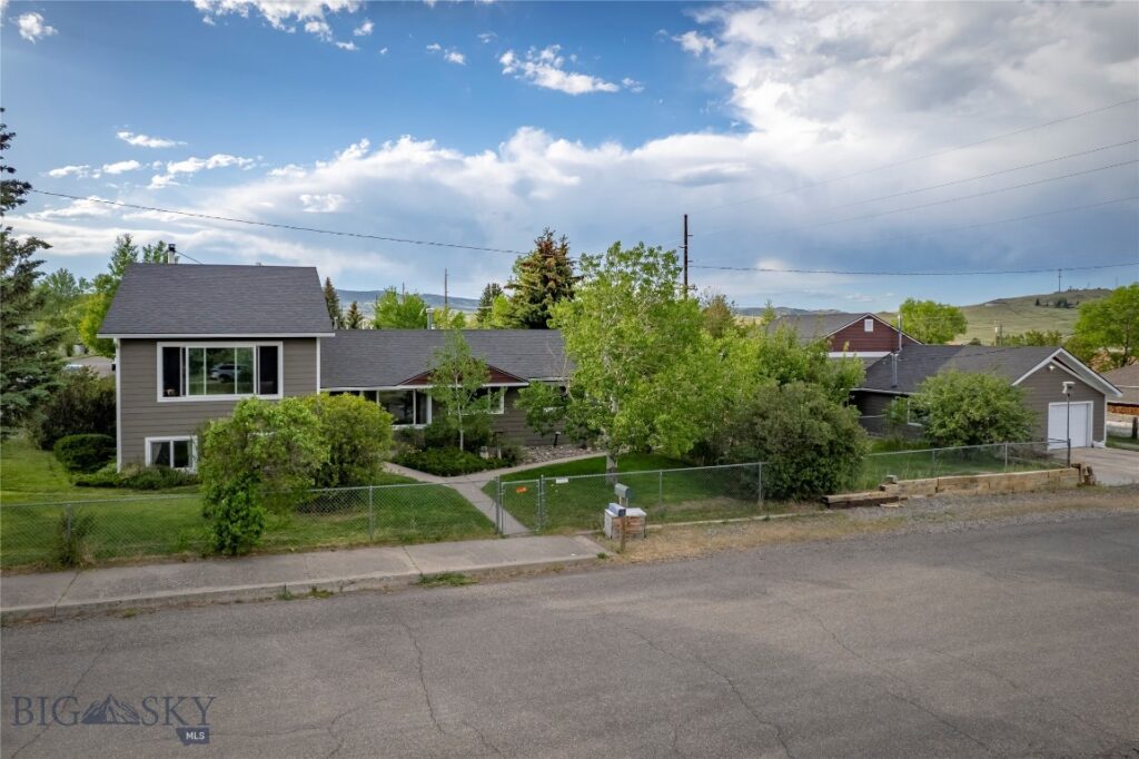 1020 W Gallatin Street, Livingston MT 59047