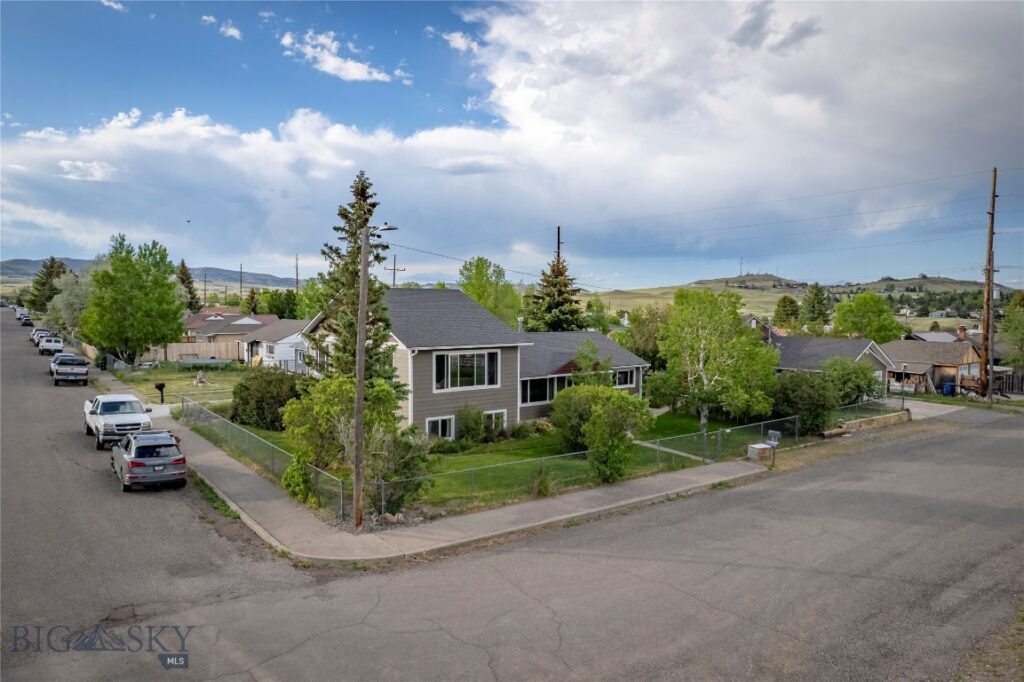 1020 W Gallatin Street, Livingston MT 59047