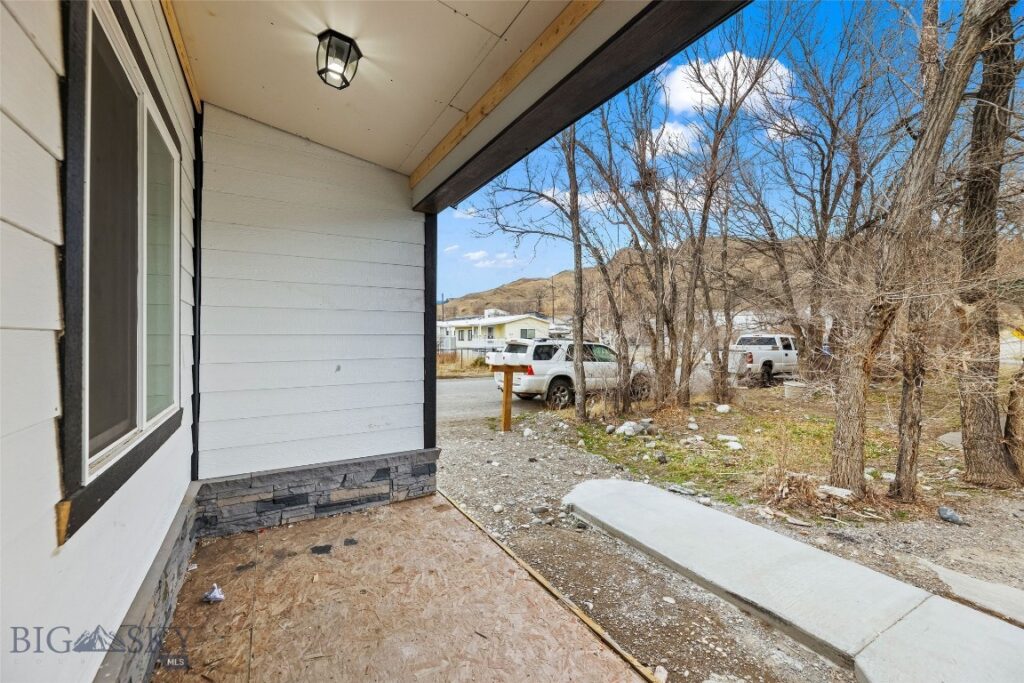524 N M Street, Livingston MT 59047