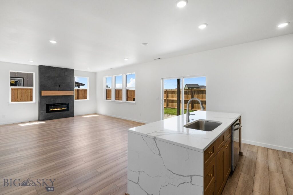 802 ACCOLADE Loop, Belgrade MT 59714