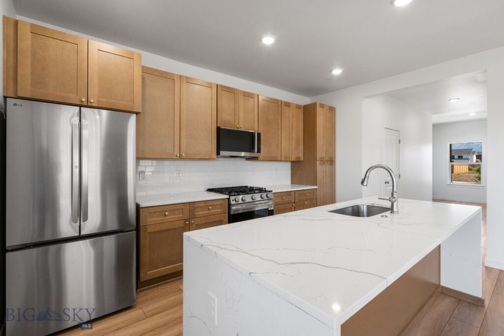 802 ACCOLADE Loop, Belgrade MT 59714