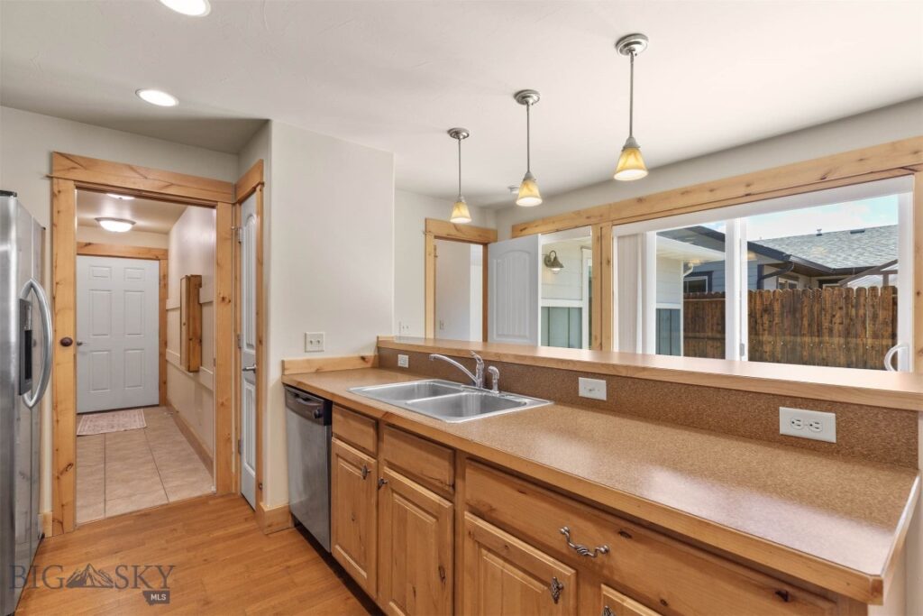 986 Flanders Creek, Bozeman MT 59718
