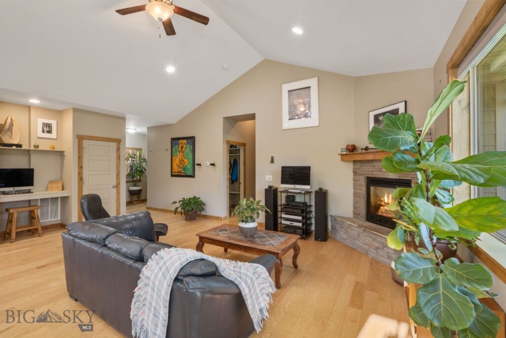 168 E Hyalite Peak Drive, Bozeman MT 59718