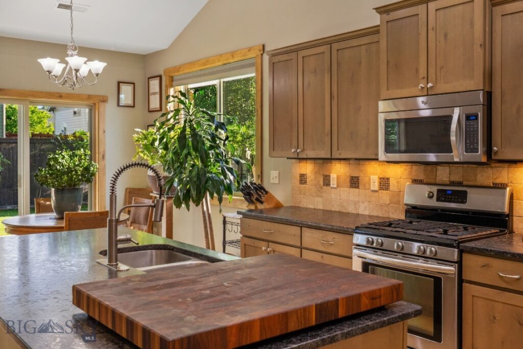 168 E Hyalite Peak Drive, Bozeman MT 59718