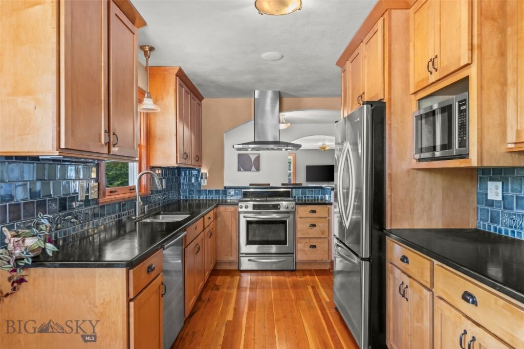528 N 5th Street, Livingston MT 59047