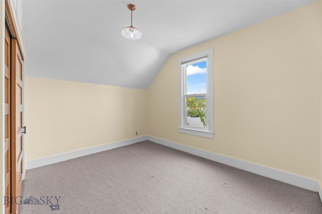 108 S 3rd Street, Livingston MT 59047