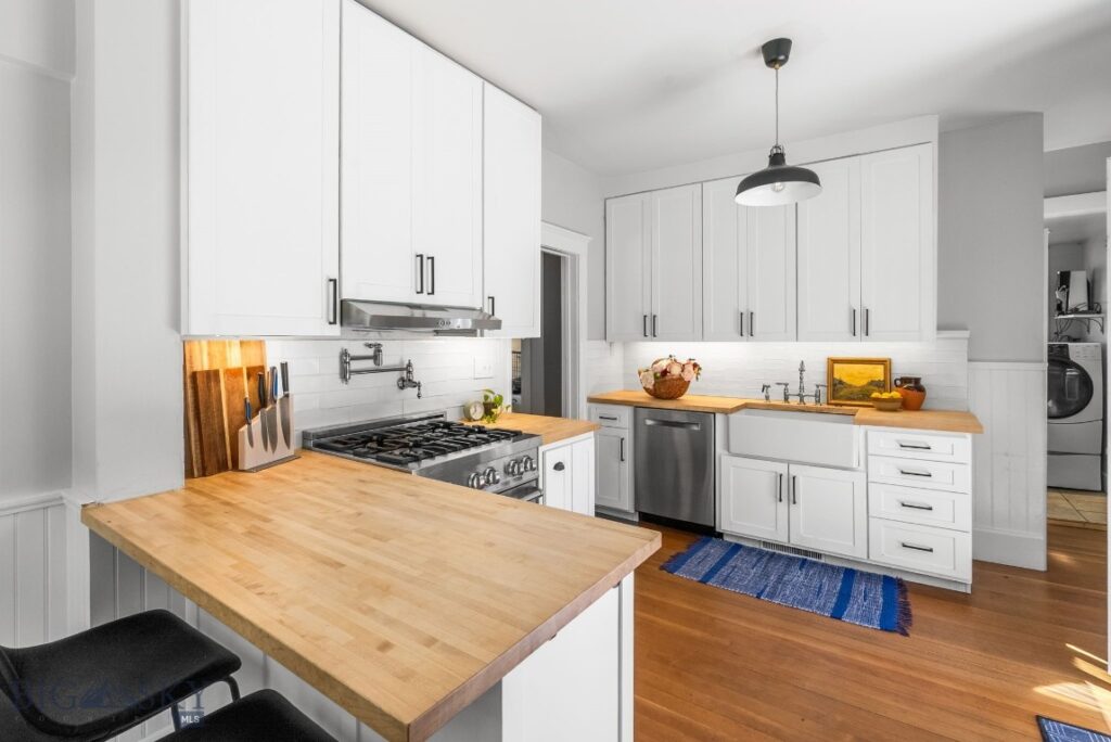 206 S 7th Avenue, Bozeman MT 59715