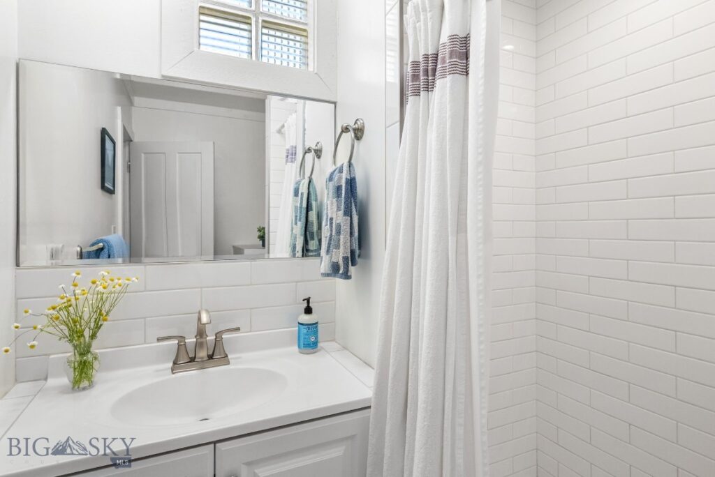 206 S 7th Avenue, Bozeman MT 59715
