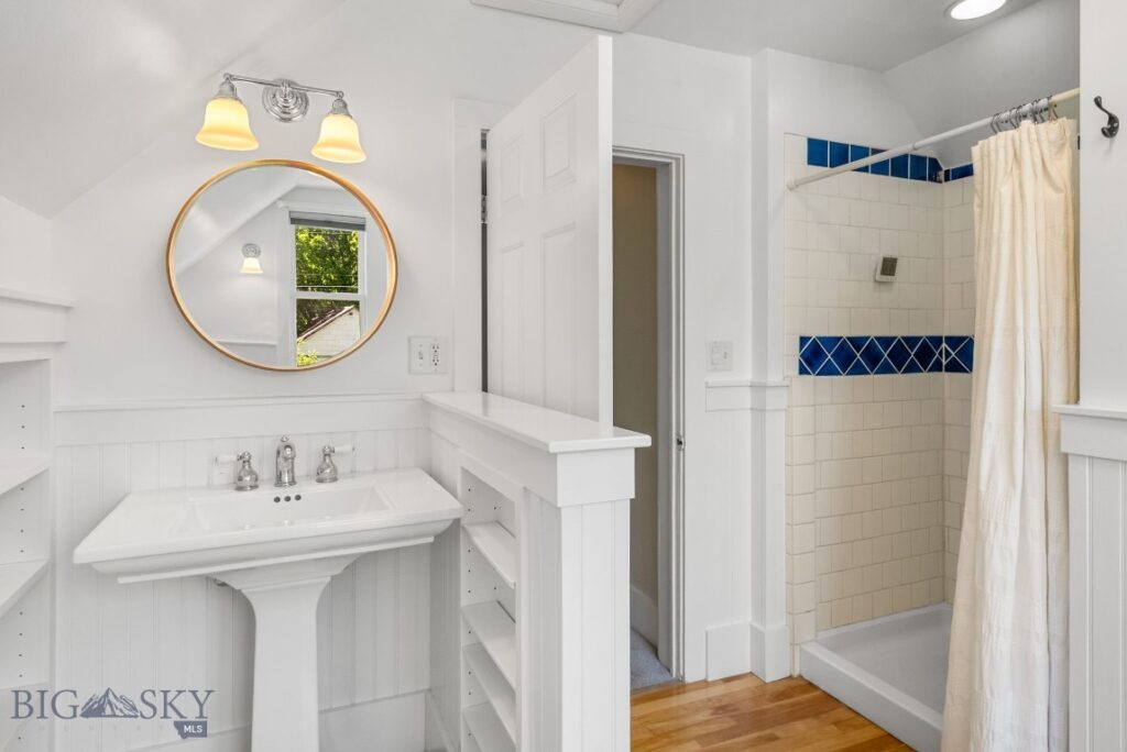 206 S 7th Avenue, Bozeman MT 59715