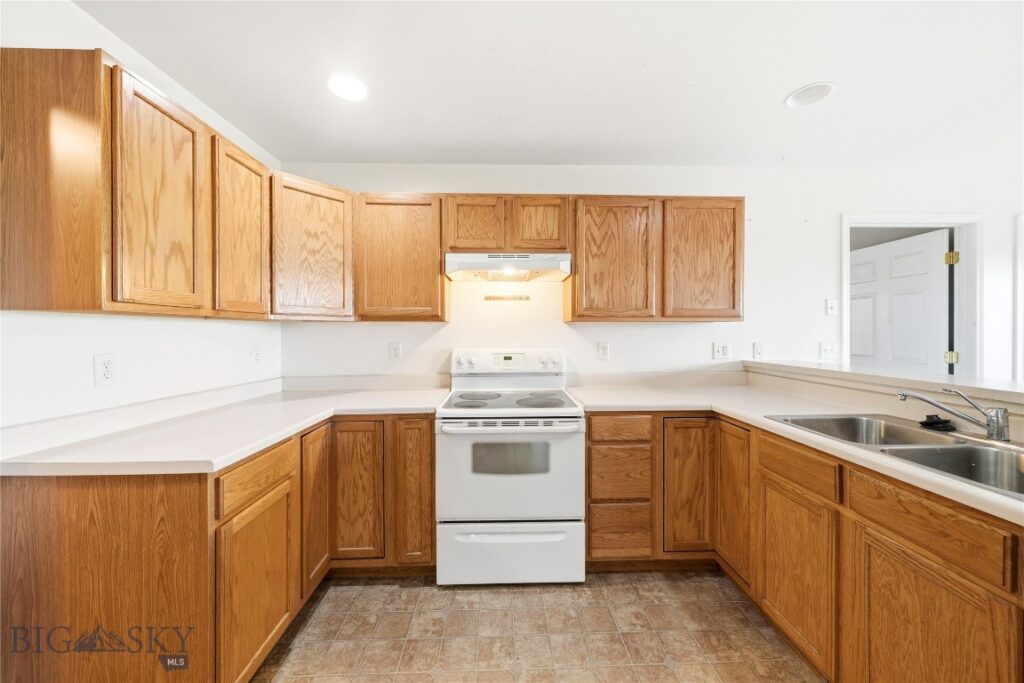 539 N River Rock, Belgrade MT 59714